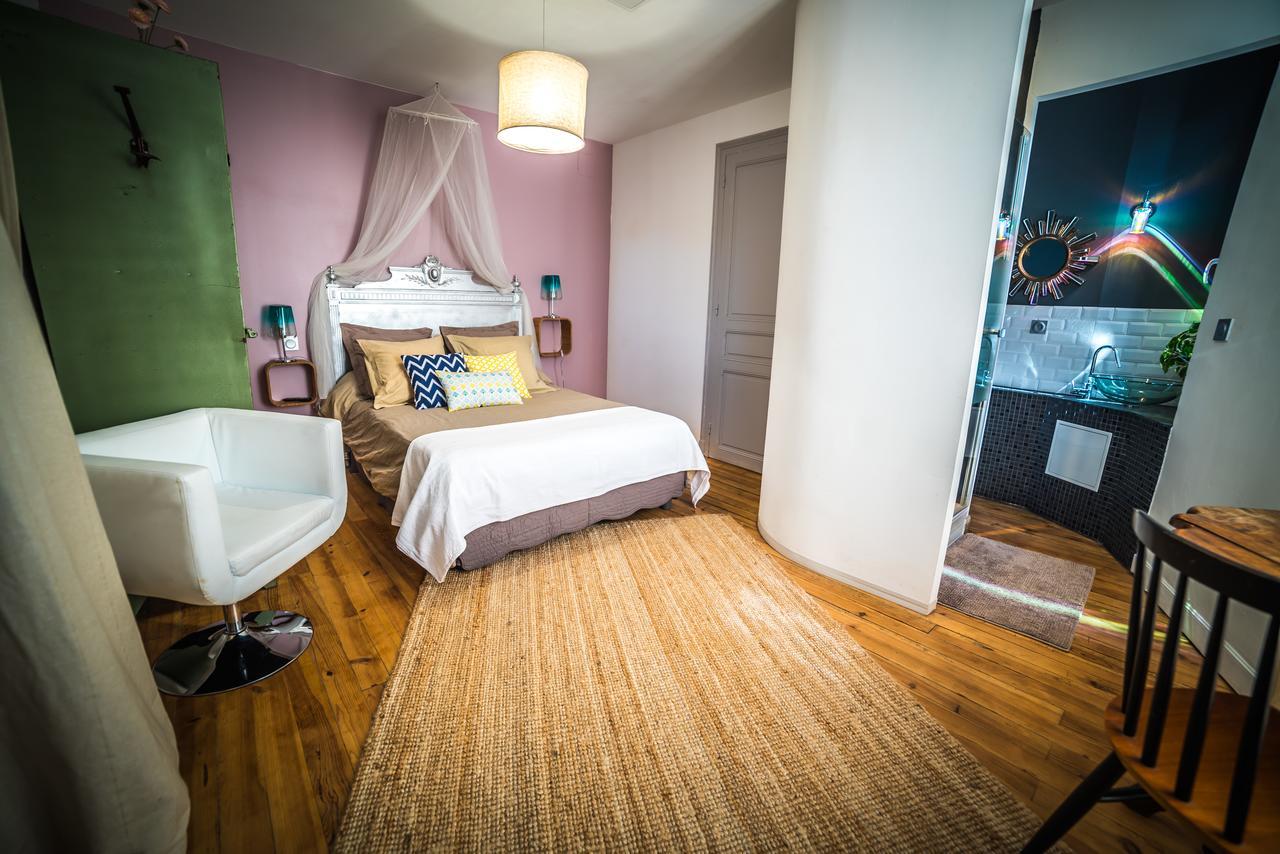 Les Chambres De Lily Carresse Exterior photo